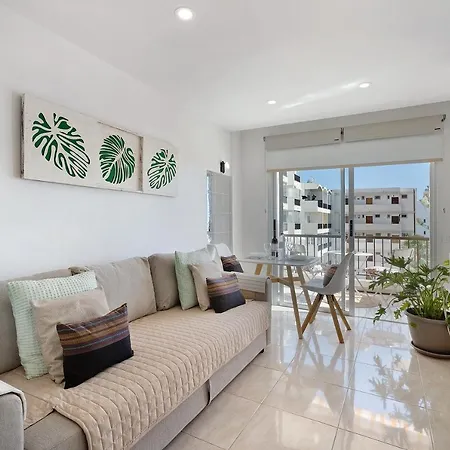 Apartment Apto Svezda Playa Americas By Paramount Holidays *